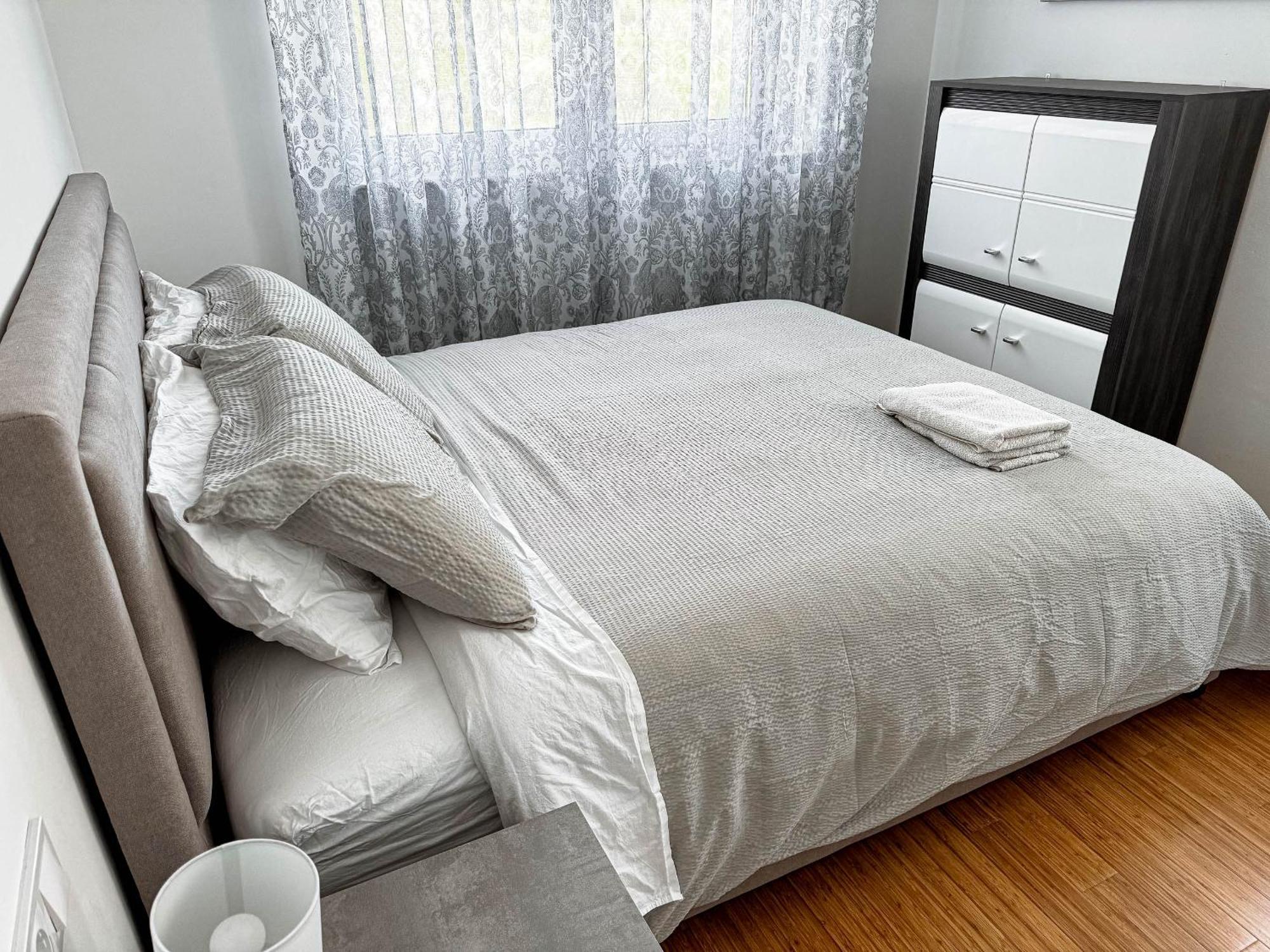 Brand New 2 Bed, 1 Bath Appartement
